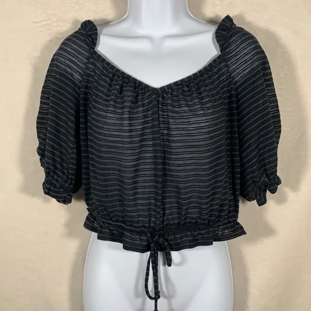 Free People ruffles crop top. Size Small